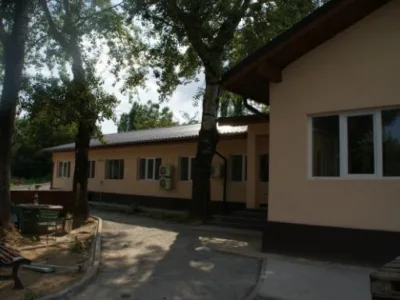 Bucuresti - Constructii - amenajari interioare si exterioare