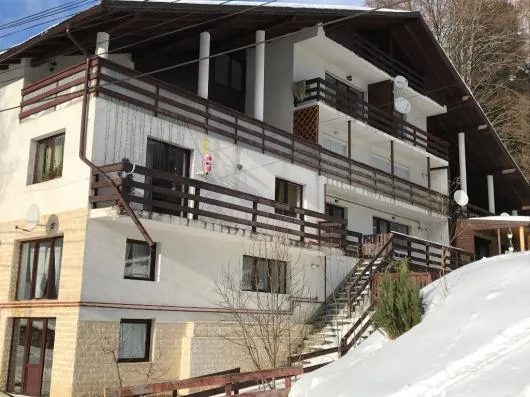 Geamuri termopan - rulouri - storuri - jaluzele - pergole - Brasov