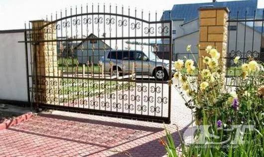 Confectii metalice Arges