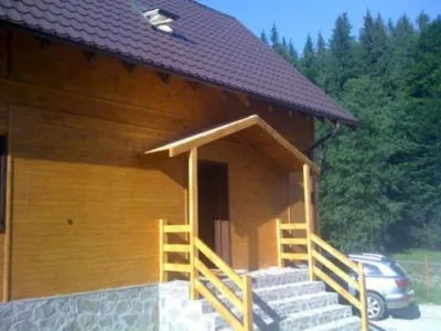 Case pe structura din lemn Ploiesti
