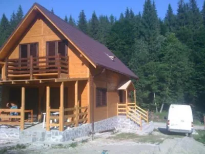 Case pe structura din lemn Ploiesti