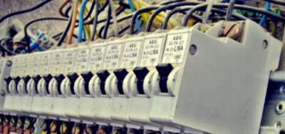 Realizare - proiectare - reparatii instalatii electrice Bucuresti