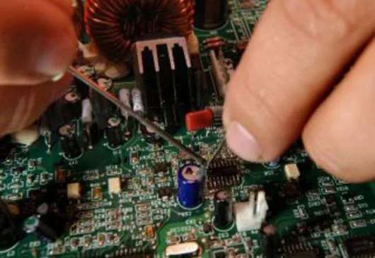 Service Electronice la domiciliul clientului