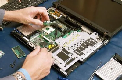 Reparatii laptop Bucuresti
