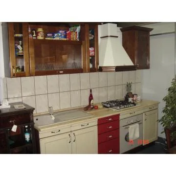 Mobilier din lemn masiv la comanda - Arad