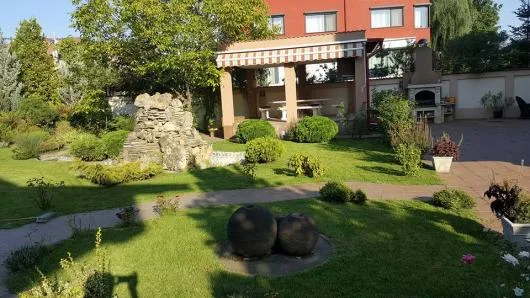 Bucuresti - Amenajare si intretinere gradini
