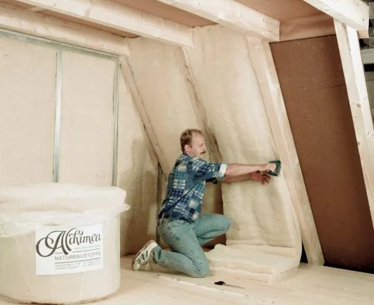 Izolatii termice si fonoizolatii cu fibre de celuloza