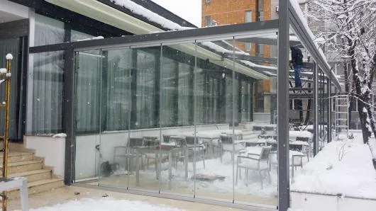 Amenajari din sticla securizata si balustrade - Popesti Leordeni / Ilfov