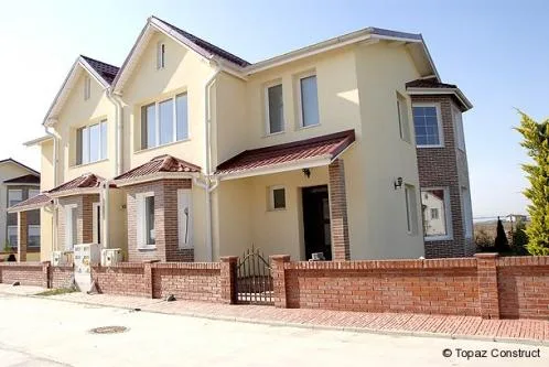 Baicoi / Prhova - Constructii si amenajari exterioare si interioare