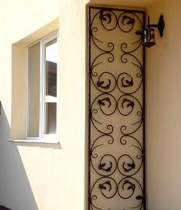 Baicoi / Prhova - Constructii si amenajari exterioare si interioare