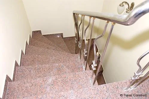 Baicoi / Prhova - Constructii si amenajari exterioare si interioare