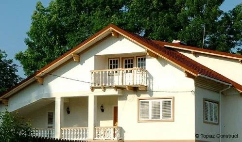 Baicoi / Prhova - Constructii si amenajari exterioare si interioare