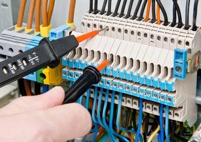 Quick Instal reparatii Instalatii electrice si sanitare