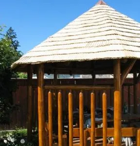 Sfantu Gheorghe / Covasna - Mobilier din lemn pentru gradina