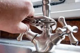 Instalator sanitar - reparatii instalatii sanitare Bucuresti