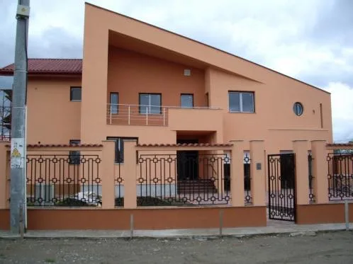 Tapet - lacuri - vopsele - amorse - tencuieli - grunduri gama San Marco - Timisoara