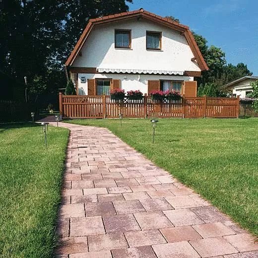 Bucuresti - Pavaje - dalele - palisade