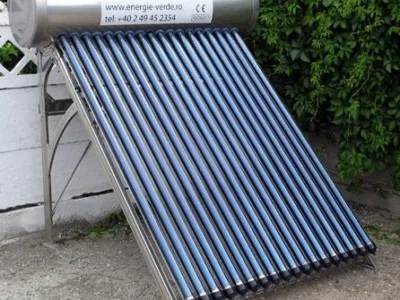 Panouri solare - turbine eoliene - Bals / Olt