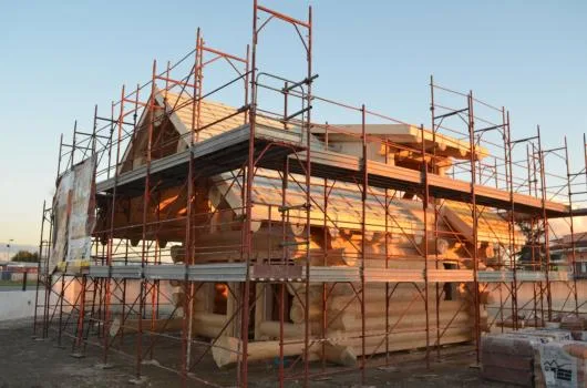 Case din busteni si mobilier de gradina Suceava