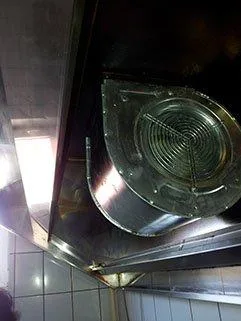 Reparatii echipamente frigorifice