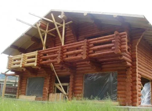 Case din lemn masiv - Buzau