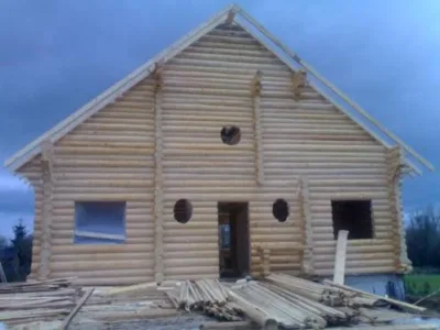 Case din lemn masiv - Buzau