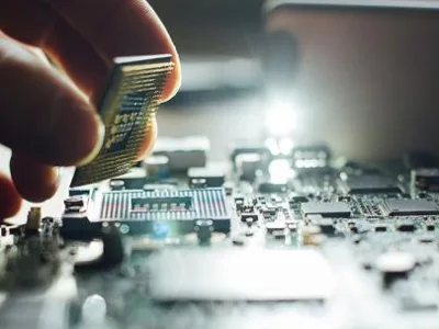 Service reparatii orice model de Macbook Pro - Air - iMac Bucuresti