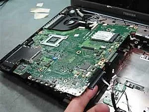 Service laptop Bucuresti