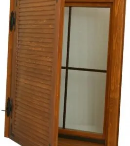 Productie si comercializare de usi si ferestre din lemn - Ciceu / Harghita