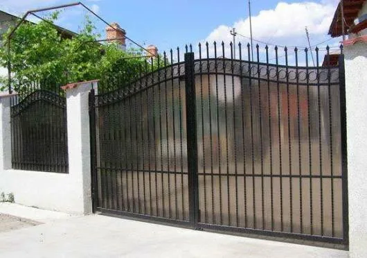 Confectii metalice Prahova