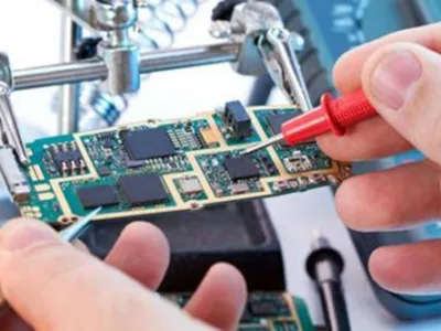 Reparatii calculatoare - laptop -uri - tablete