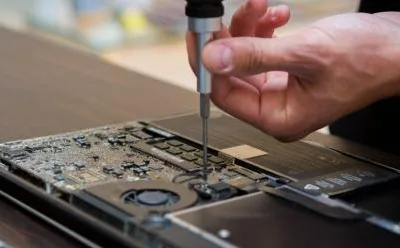 Reparatii calculatoare - laptopuri - monitoare Bucuresti