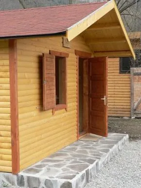 Odorheiu Secuiesc / Harghita - Constructii de saune si case din lemn