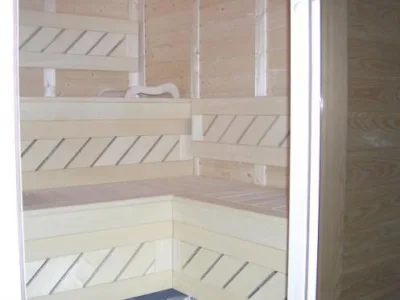 Odorheiu Secuiesc / Harghita - Constructii de saune si case din lemn