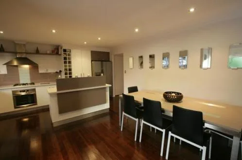 Comercializare si montaj parchet si decking - Bucuresti