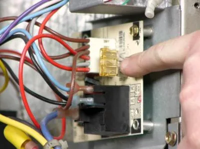 Executie si reparatii instalatii electrice - Bucuresti si Ilfov