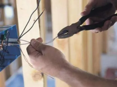 Electricieni Non Stop - Bucuresti