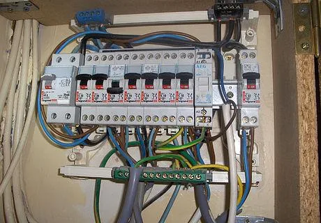 Proiectare si executie si mentenanta instalatii electrice Bucuresti si Ilfov