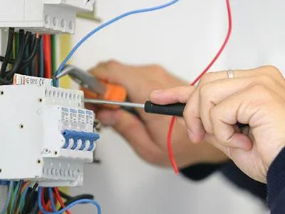 Bransamente electrice si sisteme de energie solara - Bucuresti