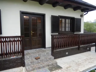 Tamplarie si case din lemn stratificat - Vatra Dornei / Suceava