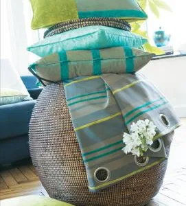 Iasi - Tapet - draperii - perdele - corpuri de iluminat - mocheta - parchet