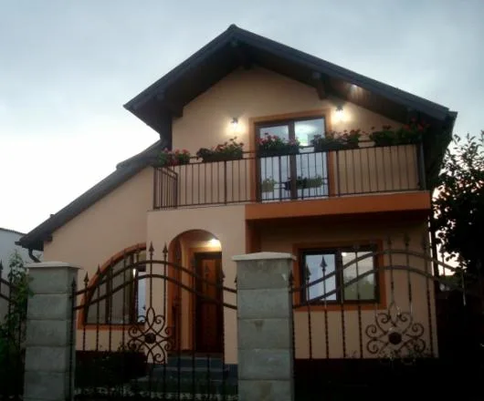 Hiparion Invest case metalice Cluj