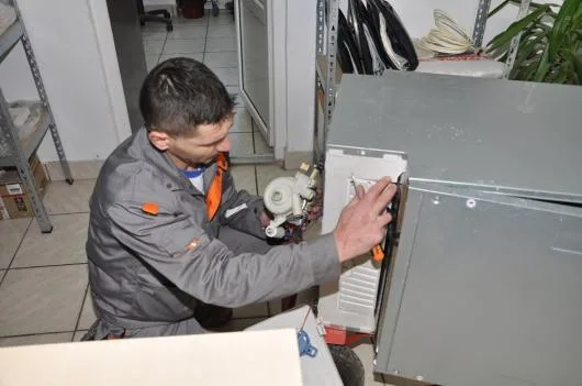 Reparatii TV - computere - electrocasnice