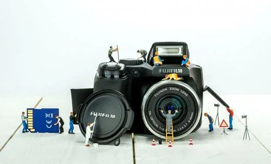 Reparatii videoproiectoare si camere foto Bucuresti