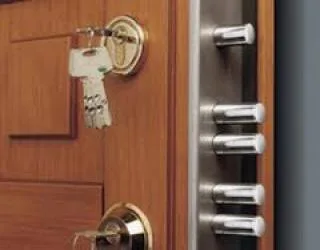 Confectionari chei - deblocari usi Bucuresti