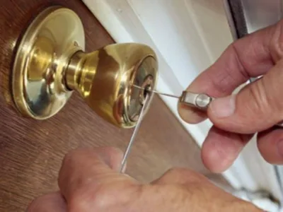 Reparatii tamplarie termopan