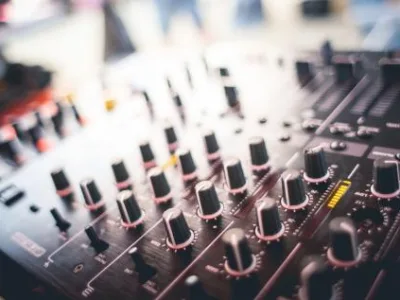 Bucuresti - Interfoane - sisteme antiefractie