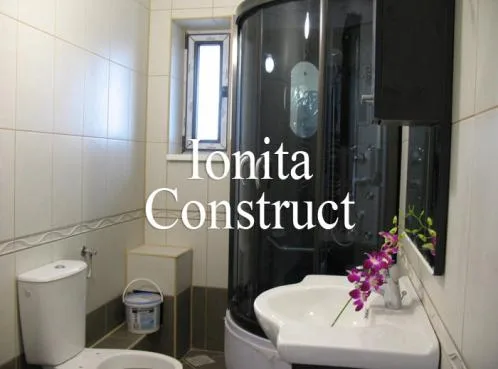 Bucuresti - Constructii - amenajari interioare si exterioare