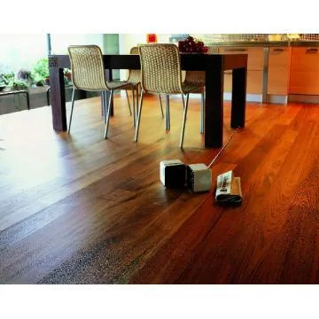 Parchet si decoratiuni din lemn masiv - Suceava