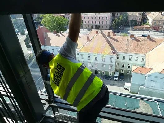 Servicii profesionale curatenie Sibiu